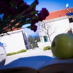 Euphoria Apartman *